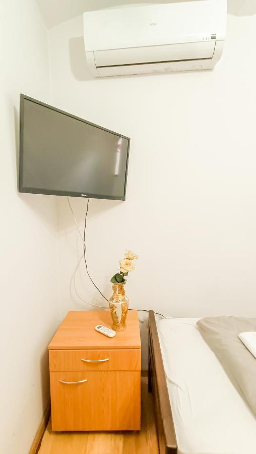 Bascarsija Guesthouse - Private Bath, Tv & Aircon سراييفو المظهر الخارجي الصورة